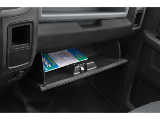 2018 RAM 3500 Chassis Tradesman/SLT/Laramie