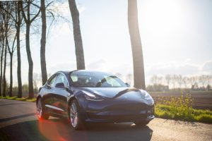 tesla model 3 vs ford mach e mustang