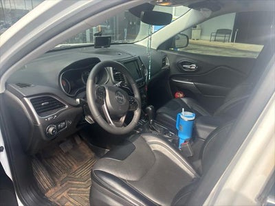 2022 Jeep Cherokee Latitude Lux