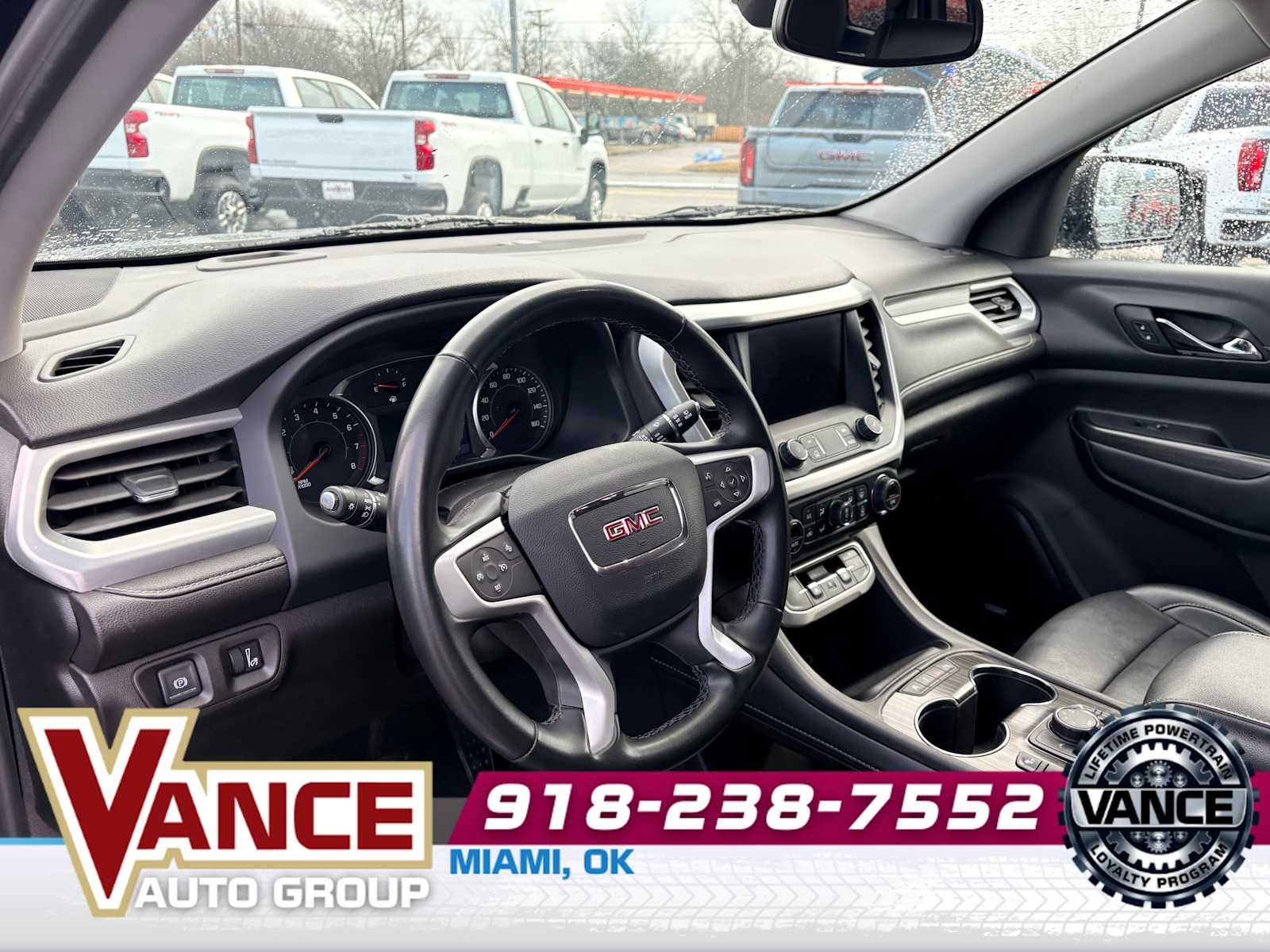 2023 GMC Acadia AWD SLT