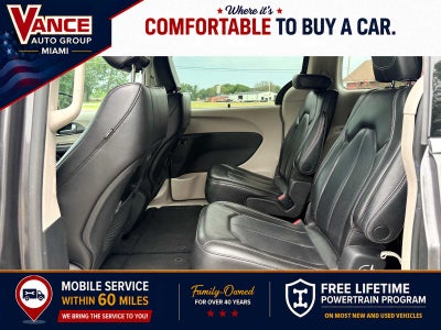 2023 Chrysler Pacifica Touring L