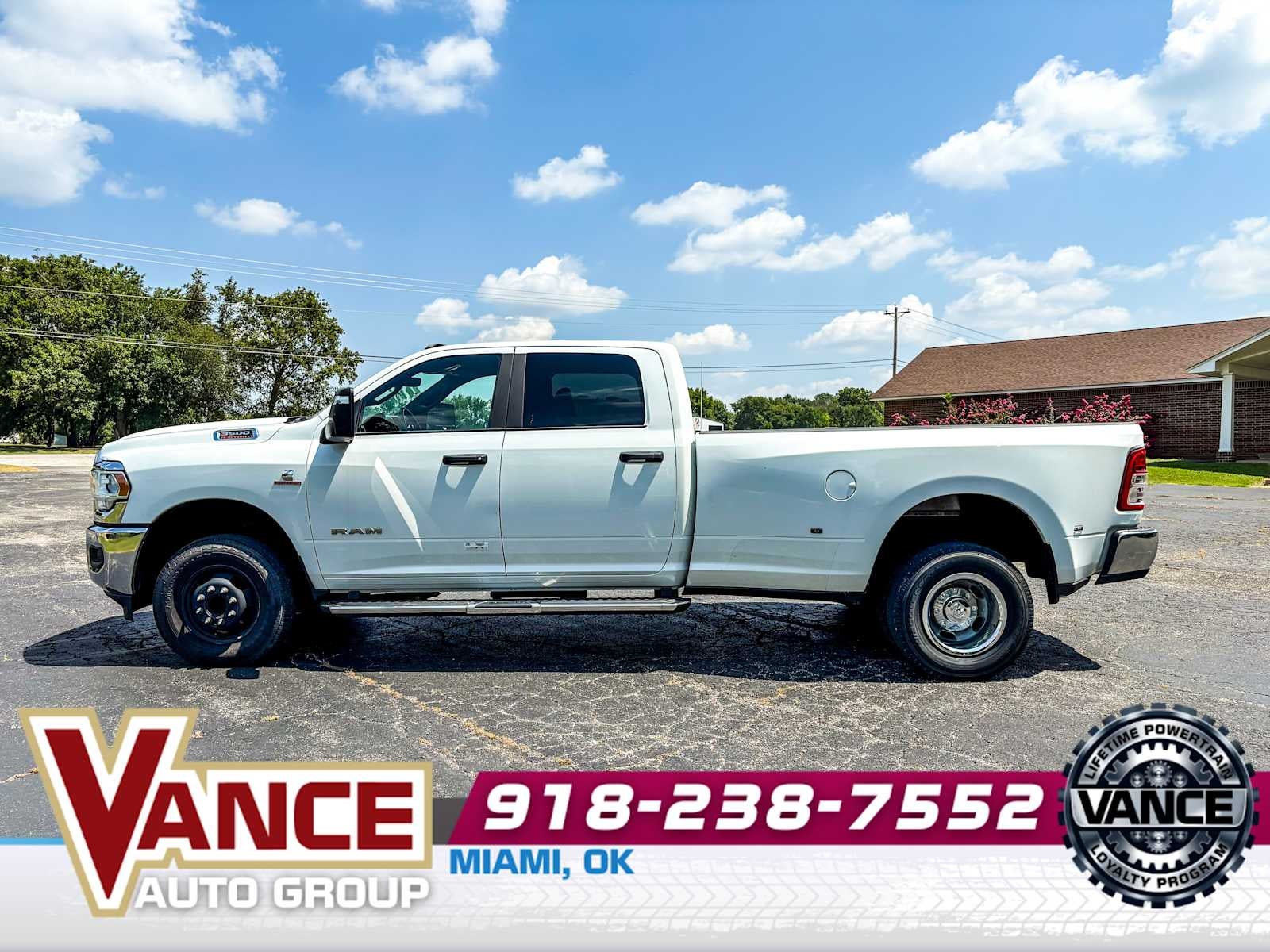 2024 RAM 3500 Big Horn Crew Cab 4x4 8' Box