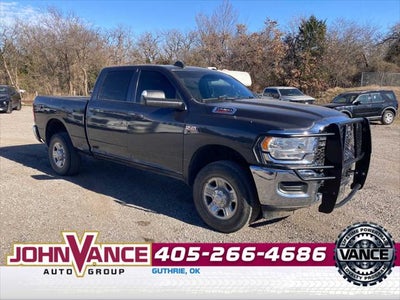 2022 RAM Ram 2500 Tradesman Crew Cab 4x4 6'4' Box