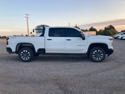 2024 Chevrolet Silverado 2500HD Custom