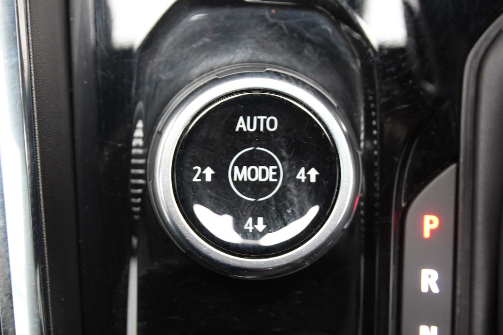 2025 GMC Canyon 4WD AT4