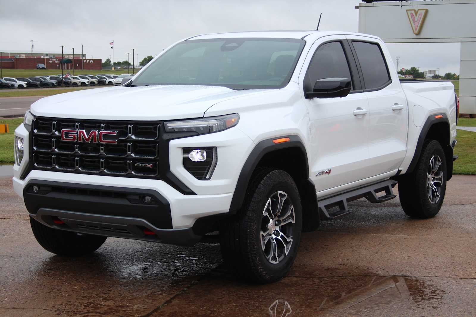 2025 GMC Canyon 4WD AT4