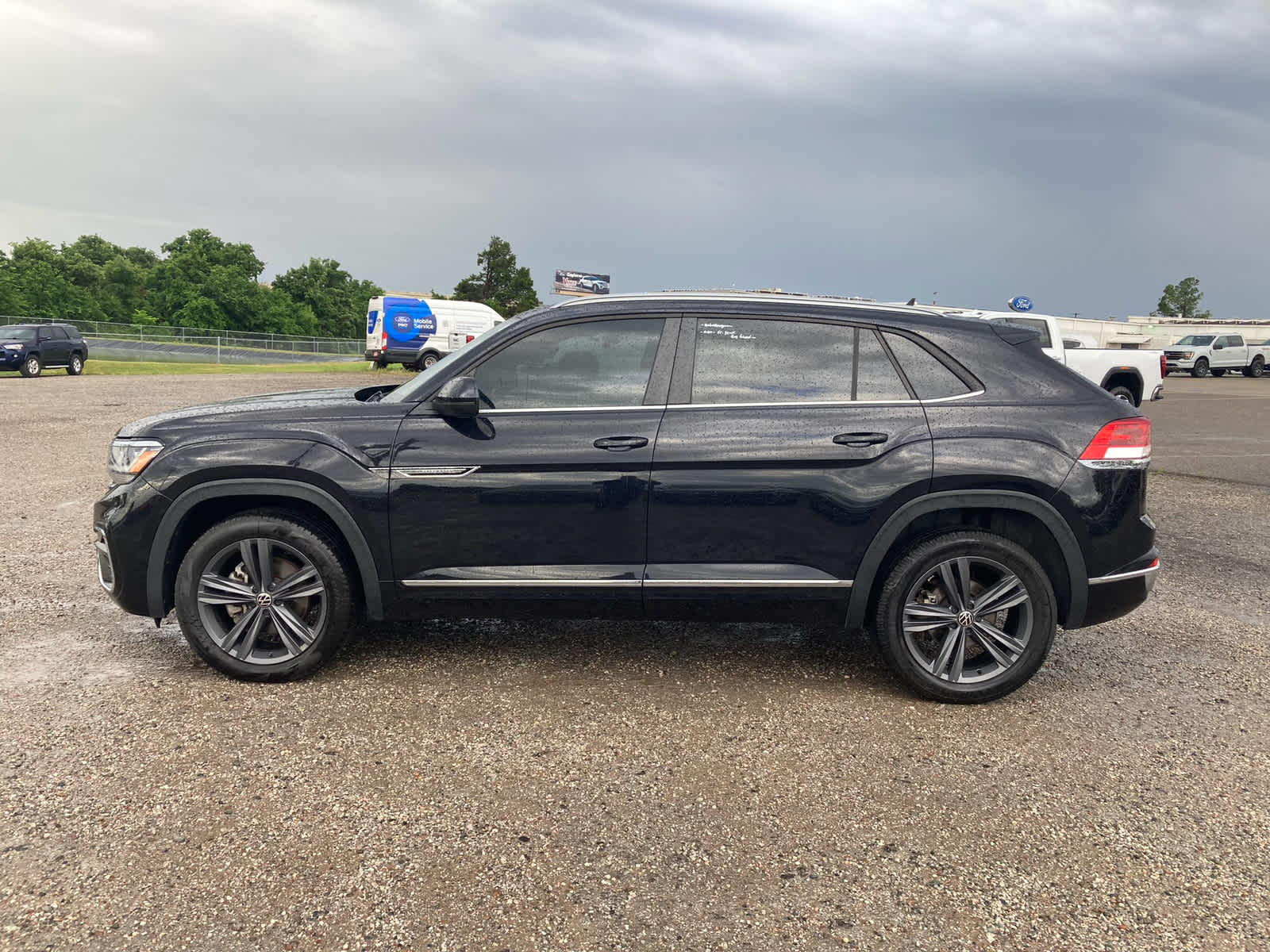 2020 Volkswagen Atlas Cross Sport 3.6L V6 SE w/Technology R-Line