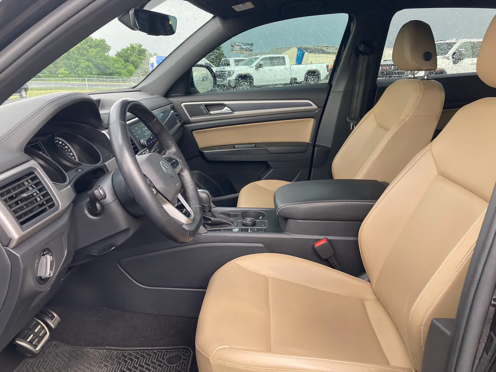 2020 Volkswagen Atlas Cross Sport 3.6L V6 SE w/Technology R-Line