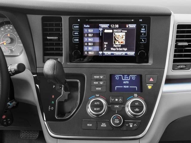 2016 Toyota Sienna LE AAS