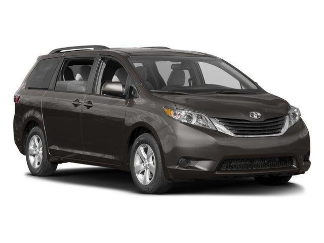 2016 Toyota Sienna LE AAS