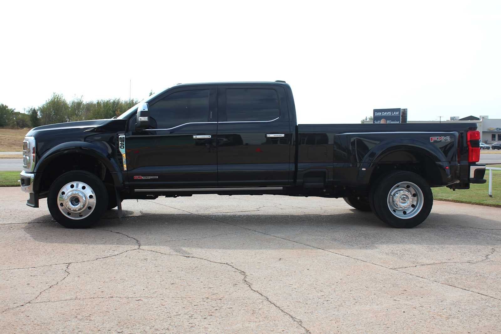 2024 Ford Super Duty F-450 DRW XL