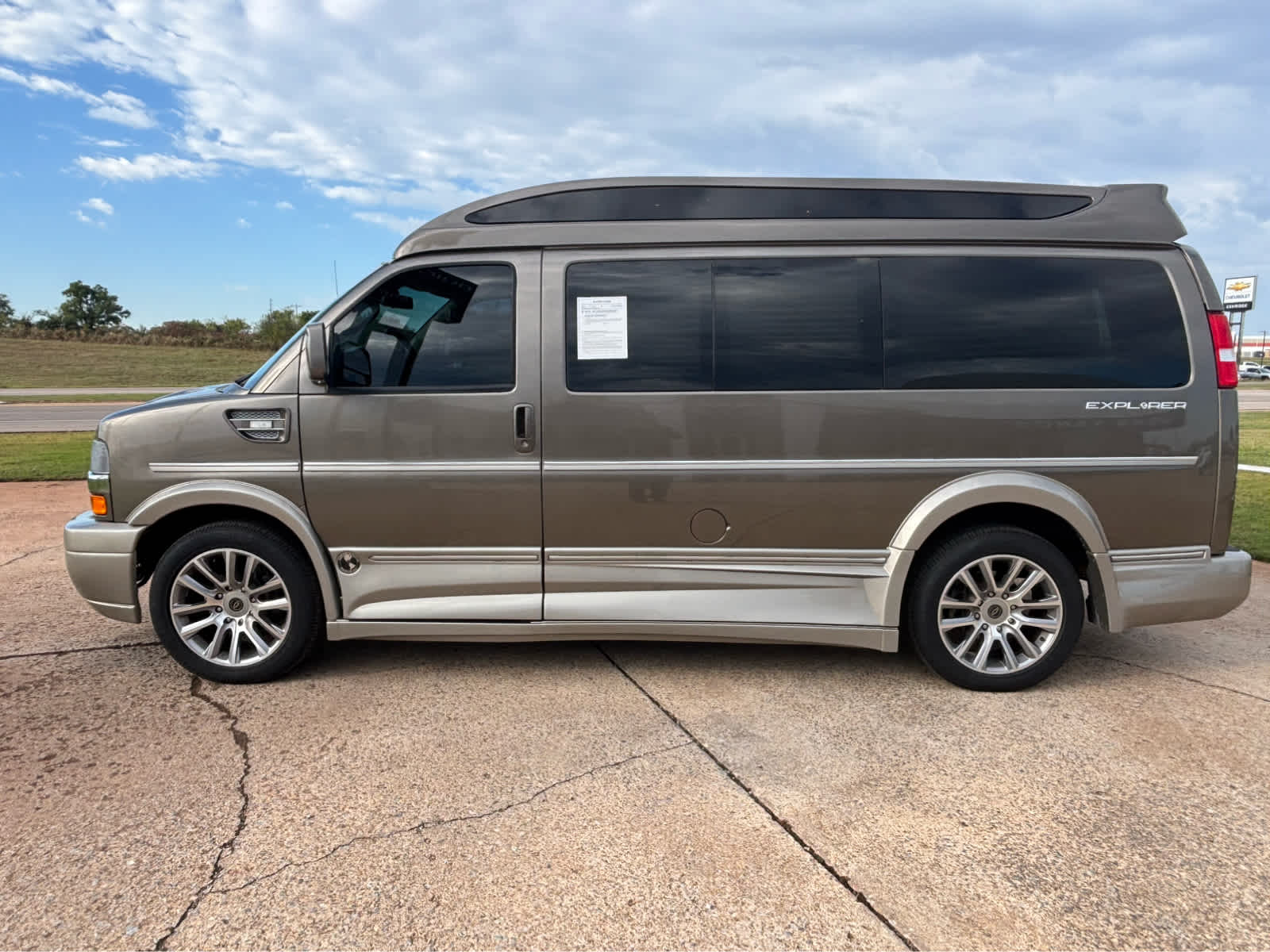 2021 Chevrolet Express Cargo 2500 Base