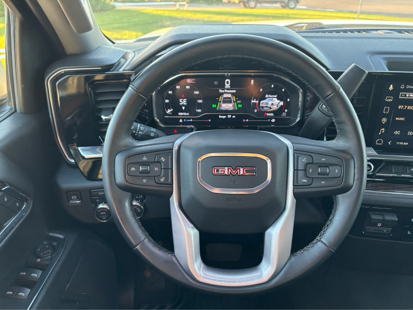 2024 GMC Sierra 1500 SLE