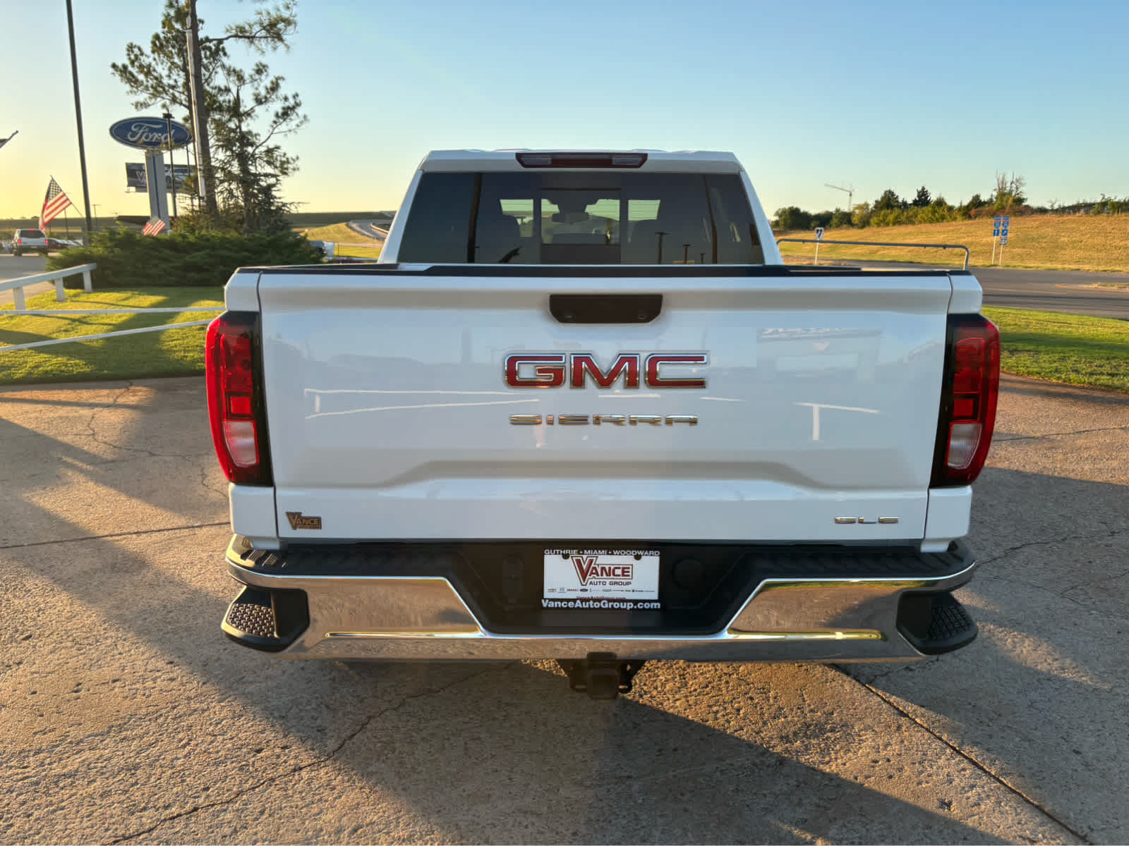 2024 GMC Sierra 1500 SLE