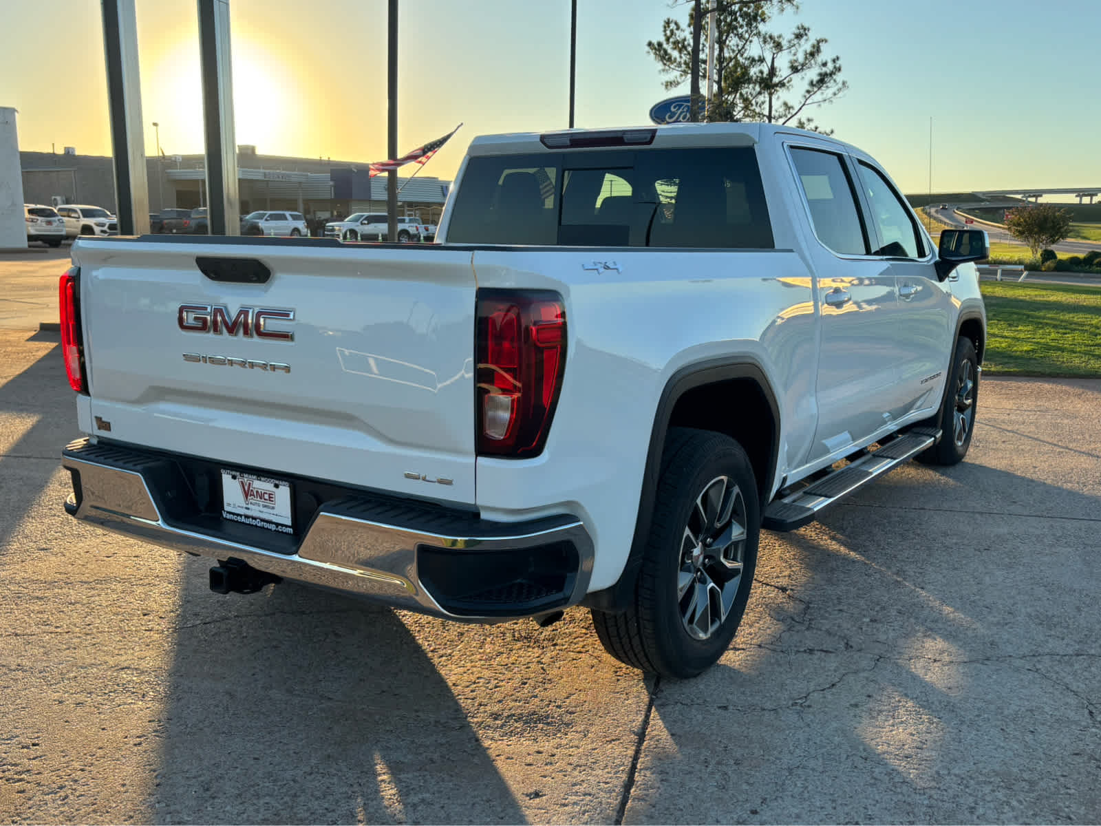 2024 GMC Sierra 1500 SLE