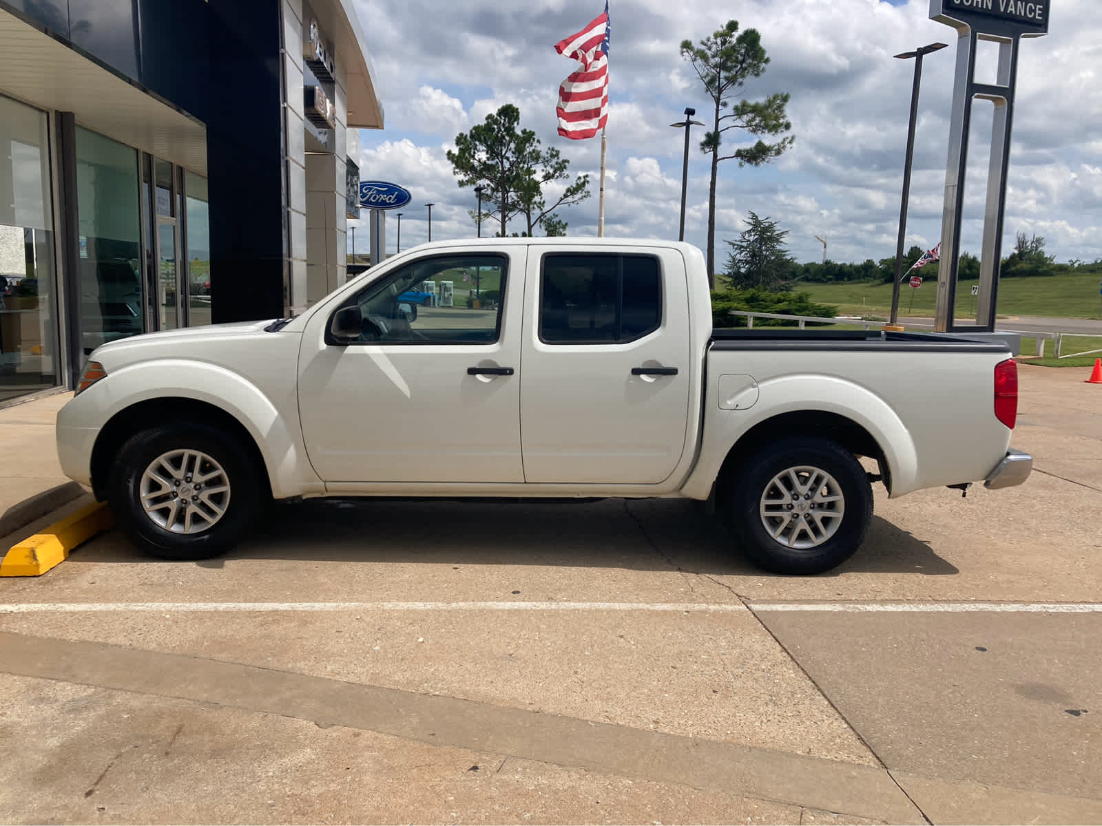 2019 Nissan Frontier SV