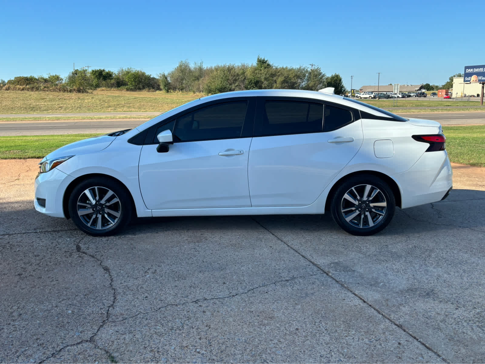2024 Nissan Versa SV