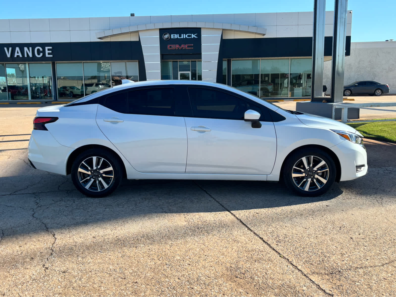 2024 Nissan Versa SV
