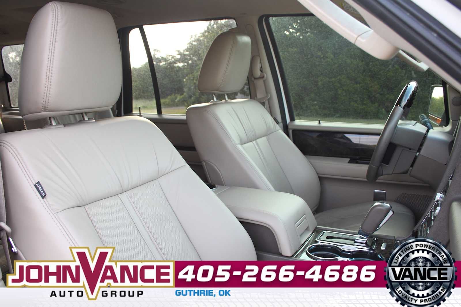 2015 Lincoln Navigator Base