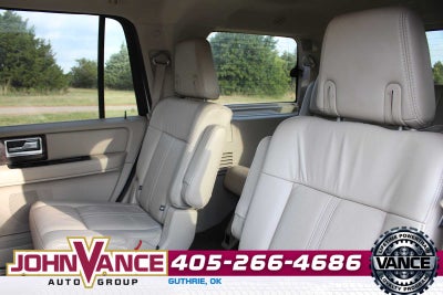 2015 Lincoln Navigator Base