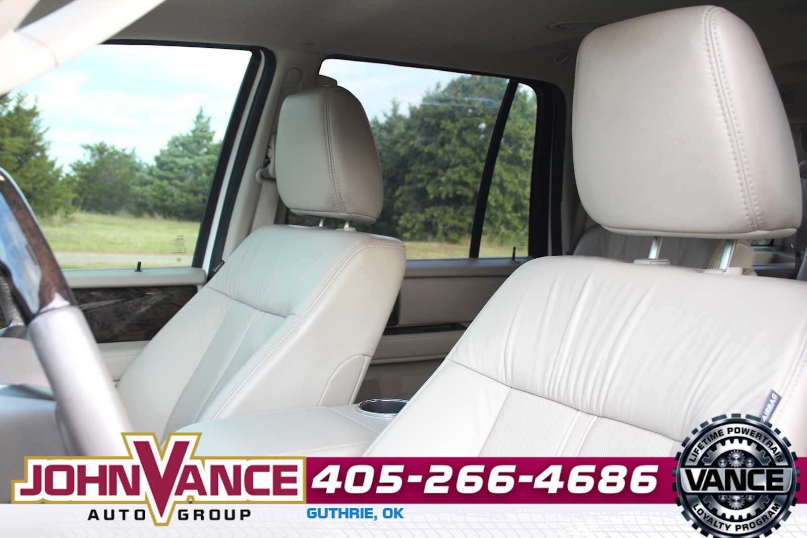 2015 Lincoln Navigator Base