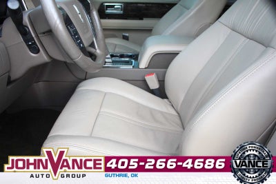 2015 Lincoln Navigator Base