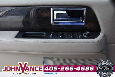 2015 Lincoln Navigator Base