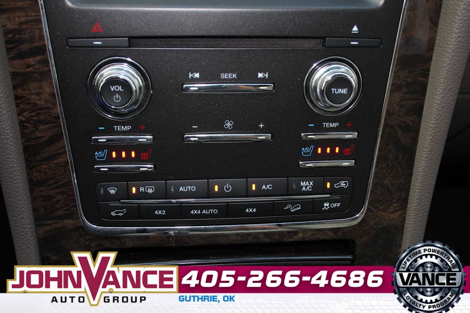 2015 Lincoln Navigator Base