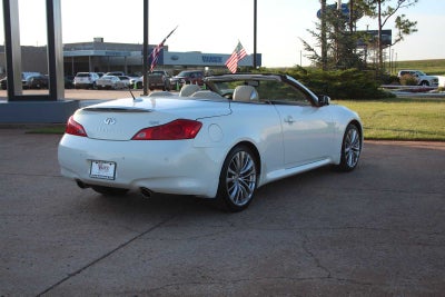 2014 INFINITI Q60 Convertible Base