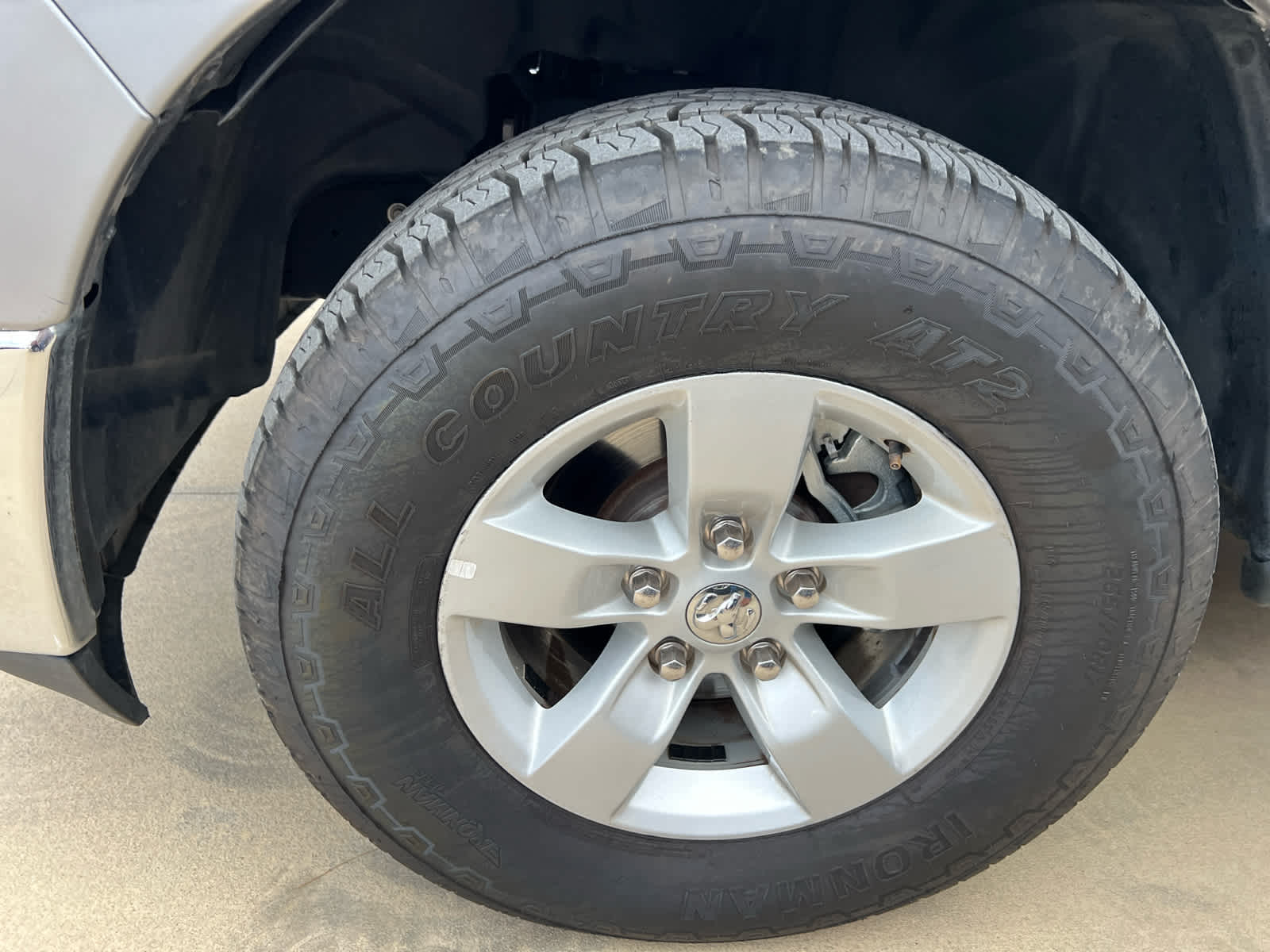 2023 RAM Ram 1500 Classic SLT Crew Cab 4x4 5'7' Box