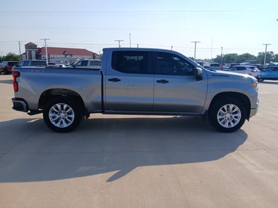 2023 Chevrolet Silverado 1500 4WD Crew Cab Short Bed Custom