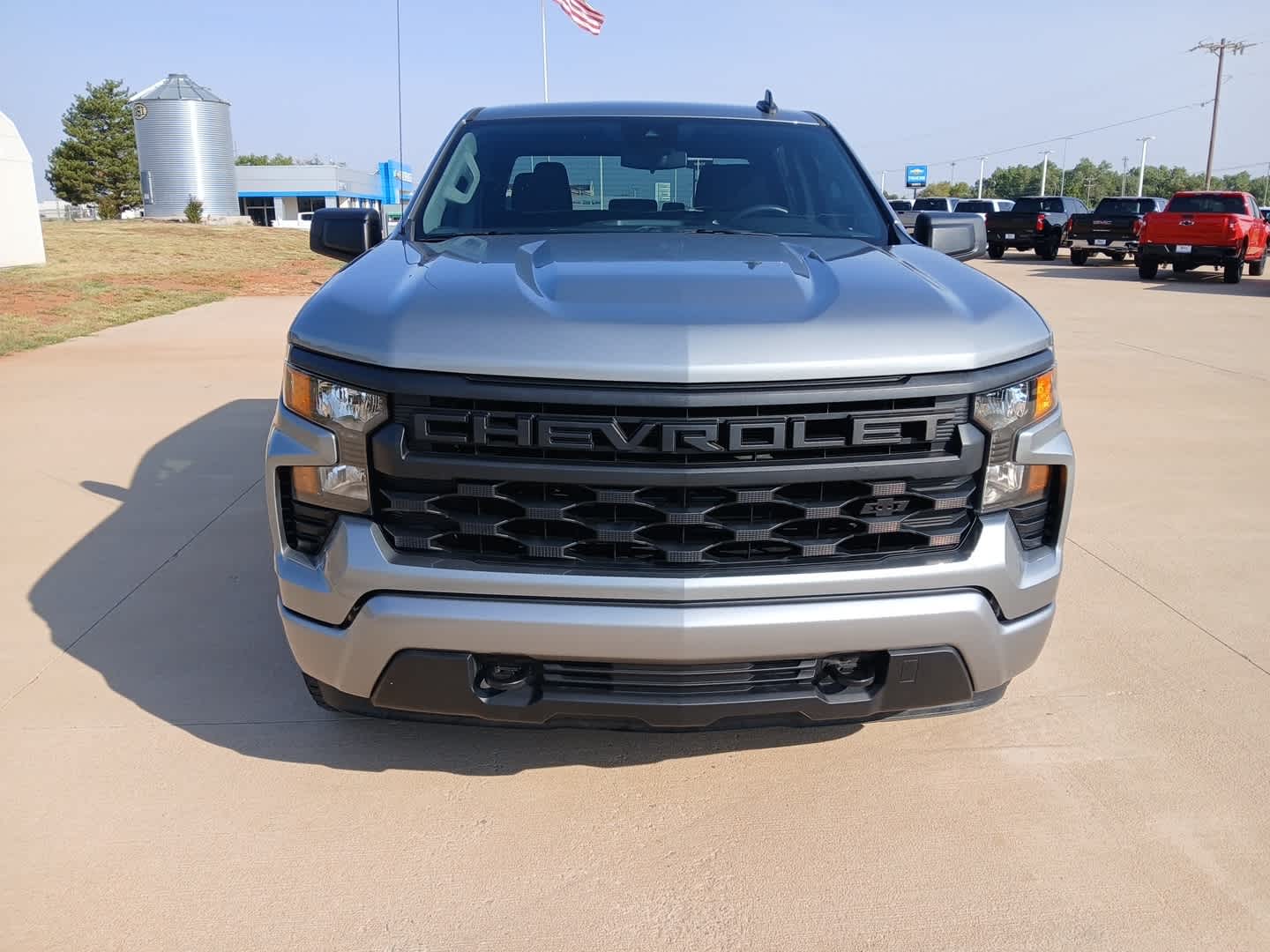 2023 Chevrolet Silverado 1500 4WD Crew Cab Short Bed Custom