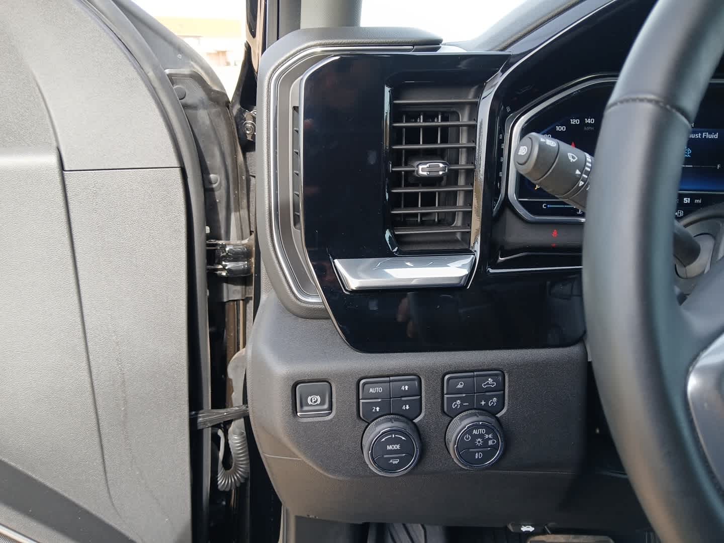 2025 Chevrolet Silverado 1500 4WD Crew Cab Short Bed LTZ