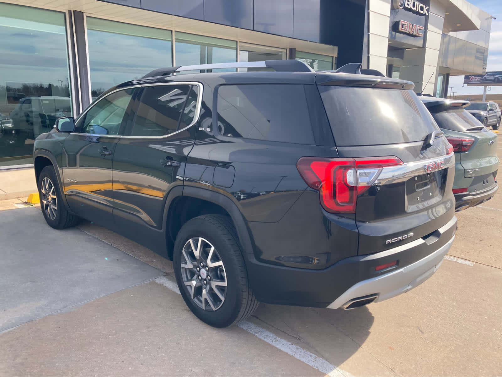 2023 GMC Acadia FWD SLE