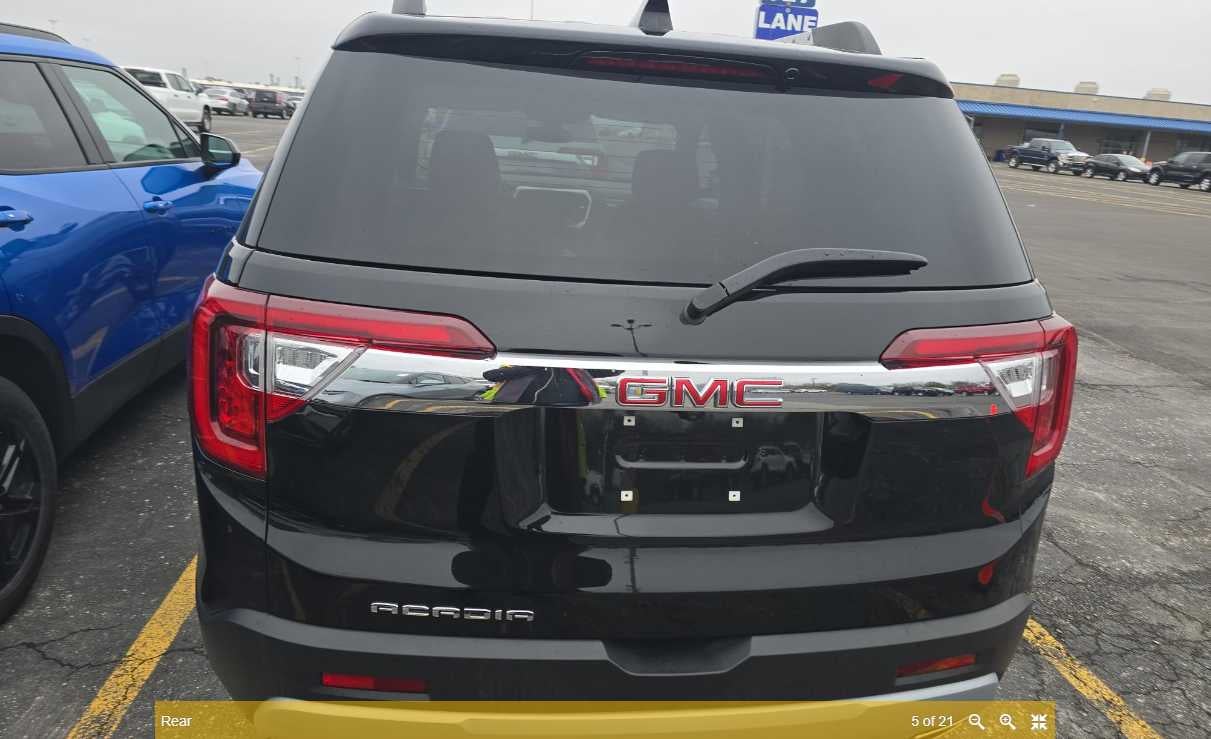 2023 GMC Acadia FWD SLT