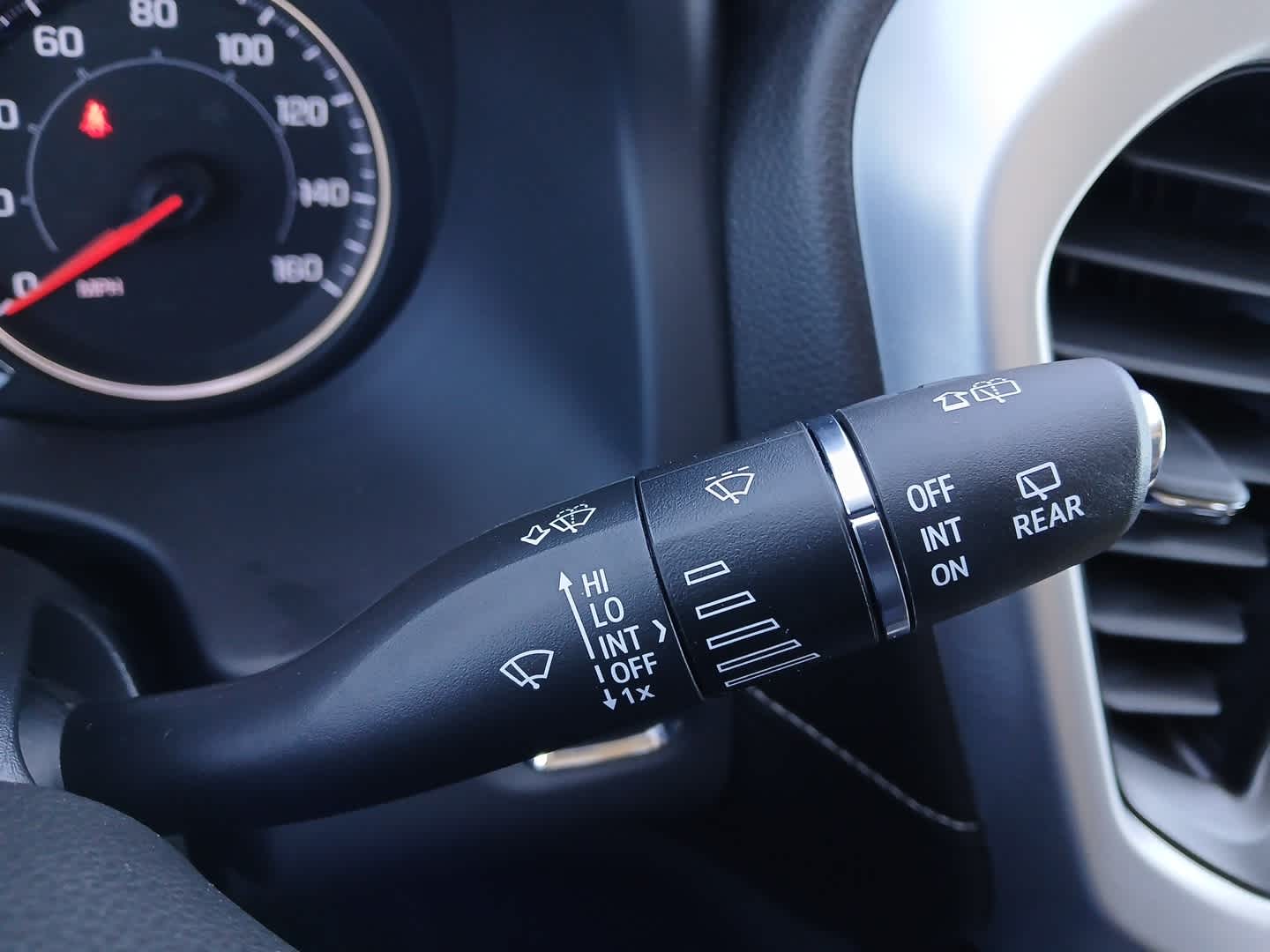 2023 GMC Acadia FWD SLT