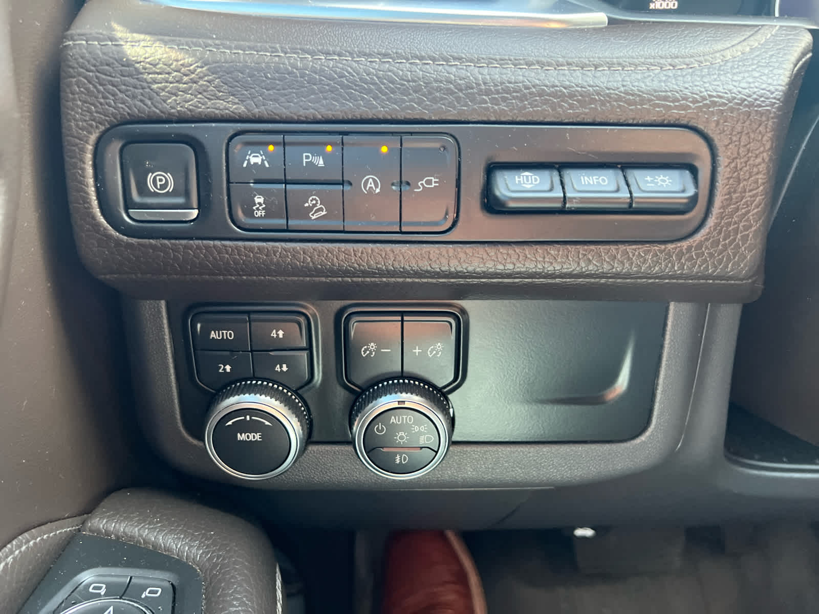 2021 GMC Yukon XL 4WD Denali