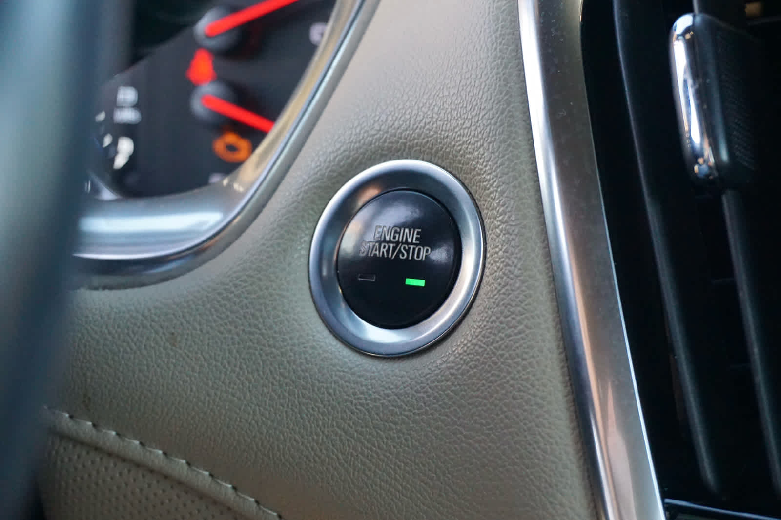 2022 Chevrolet Traverse FWD Premier