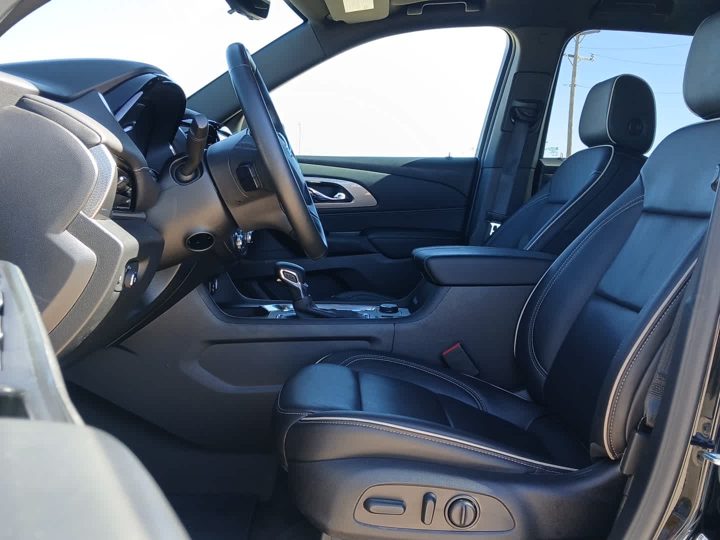 2023 Chevrolet Traverse FWD Premier