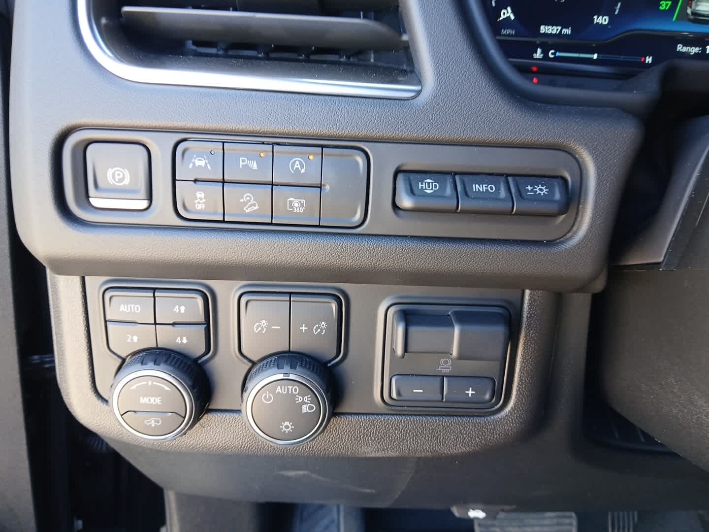 2024 Chevrolet Suburban 4WD High Country