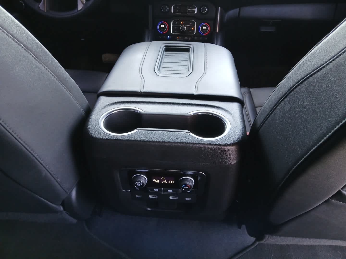 2024 Chevrolet Suburban 4WD High Country