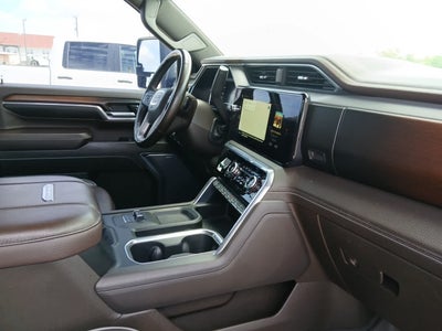 2024 GMC Sierra 2500HD 4WD Crew Cab Standard Bed Denali