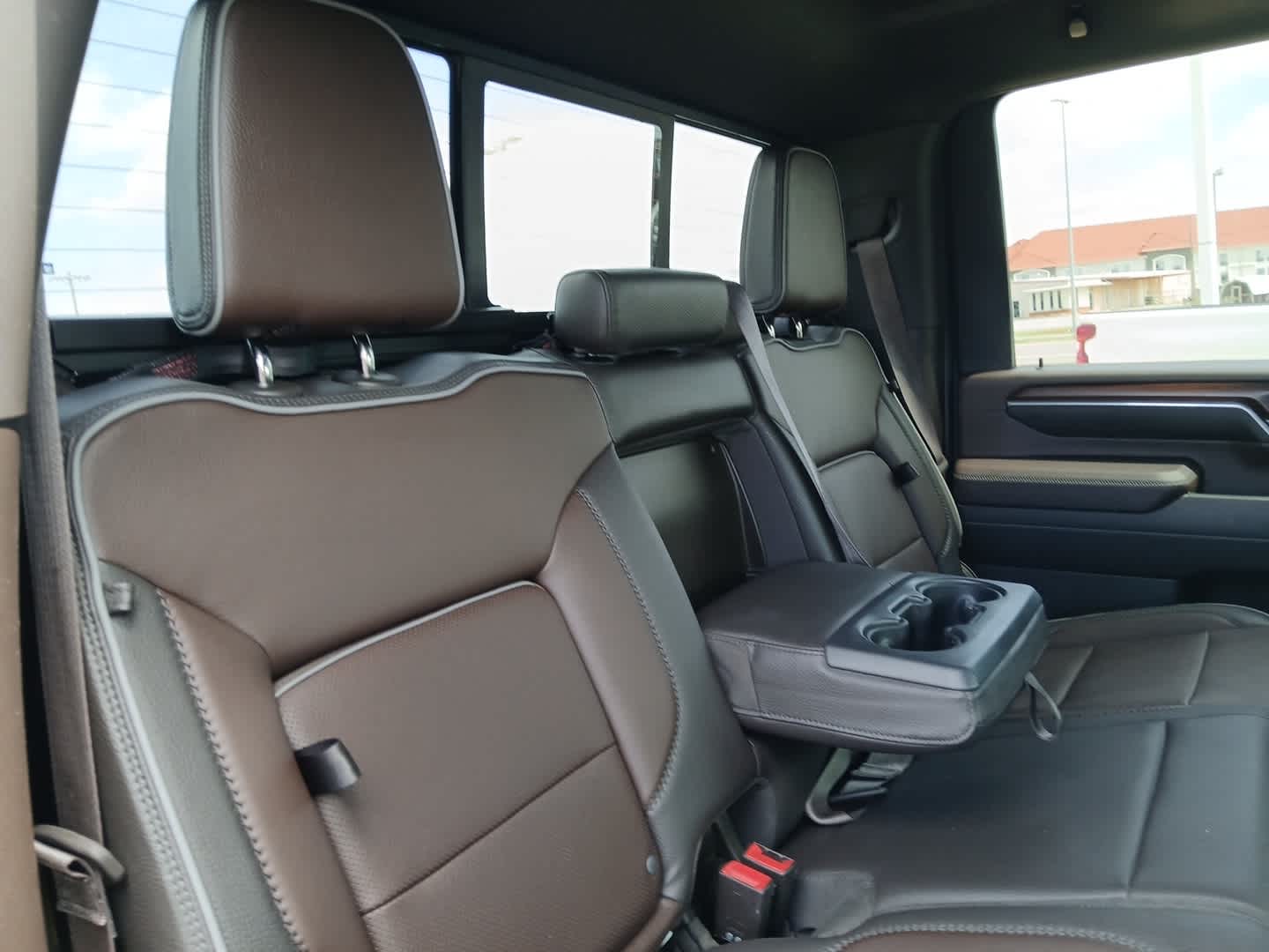 2024 GMC Sierra 2500HD 4WD Crew Cab Standard Bed Denali