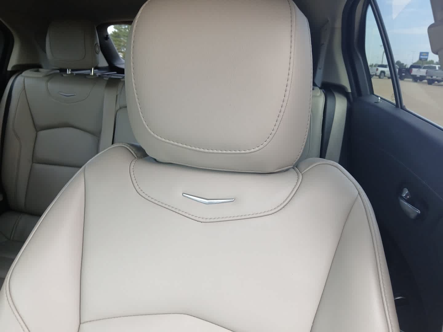 2022 Cadillac XT4 AWD Premium Luxury