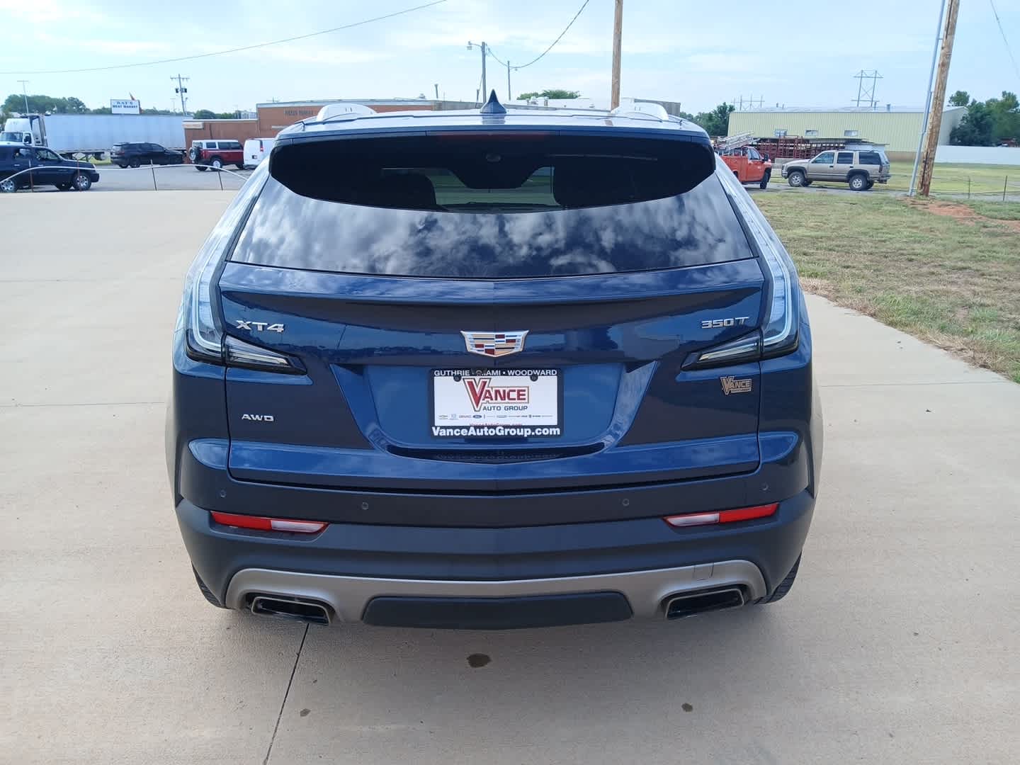 2022 Cadillac XT4 AWD Premium Luxury