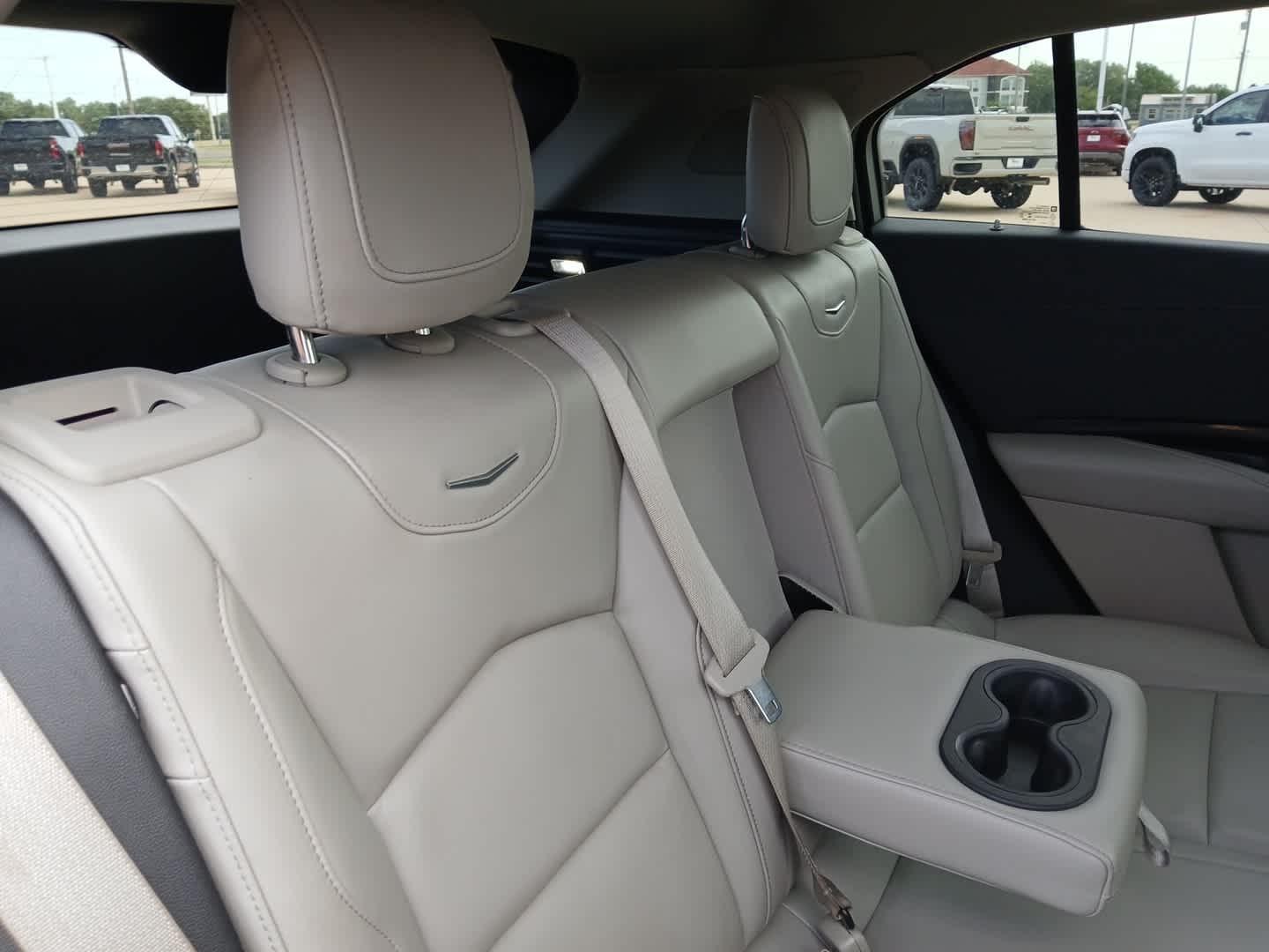 2022 Cadillac XT4 AWD Premium Luxury