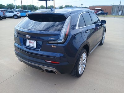 2022 Cadillac XT4 AWD Premium Luxury