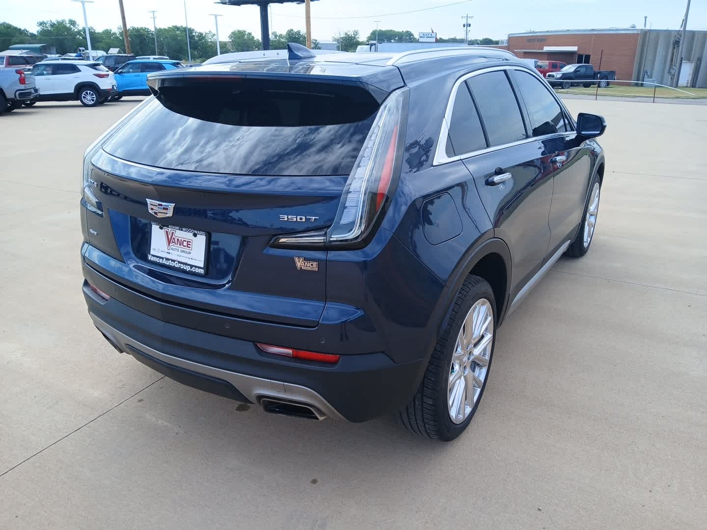 2022 Cadillac XT4 AWD Premium Luxury