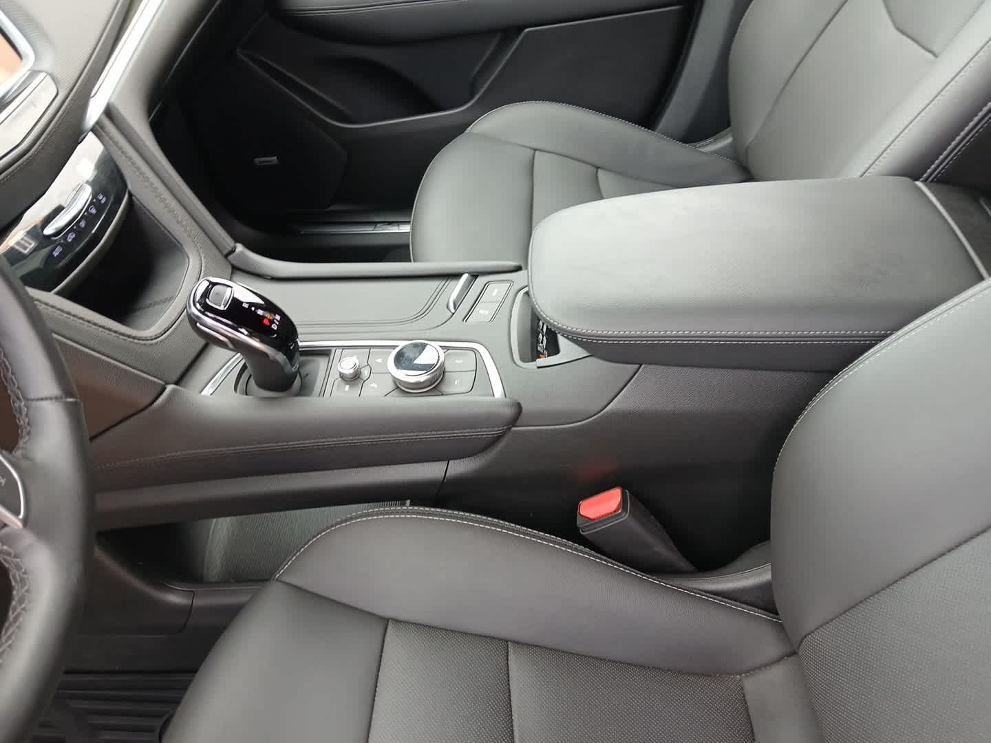 2023 Cadillac XT5 AWD Premium Luxury