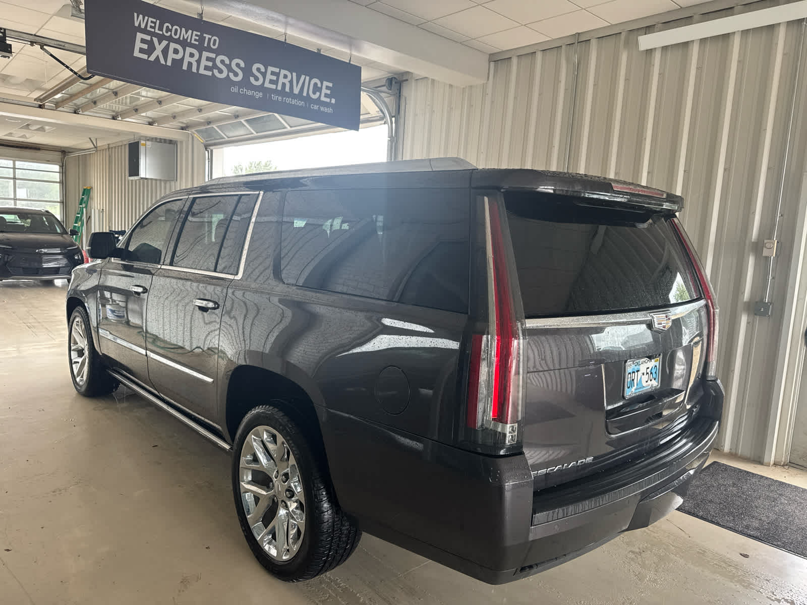 2018 Cadillac Escalade ESV Premium Luxury